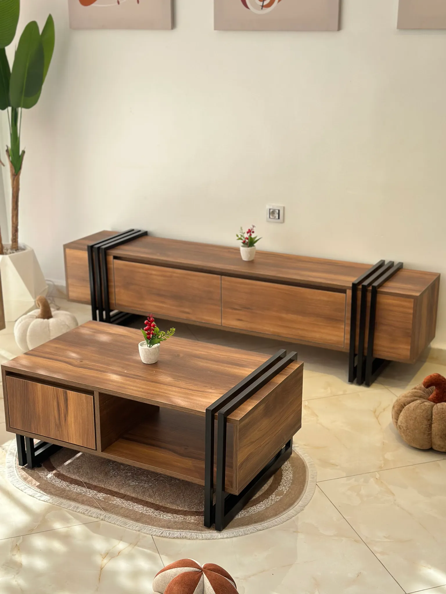 Kit Luxury | طاولة تلفاز وطاولة صالون - 4