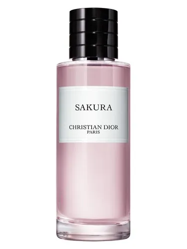 Sakura Dior