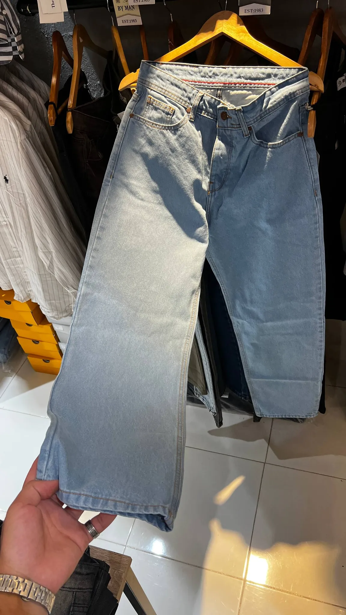 Baggy sky blue